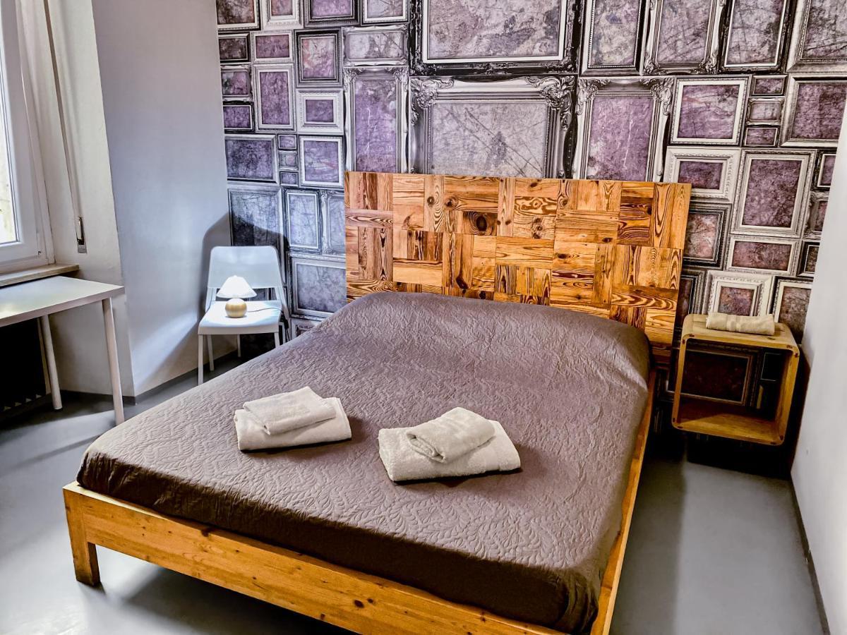 Tra Piazza Erbe E Piazza Bra Raffinata Maison Hotell Verona Eksteriør bilde