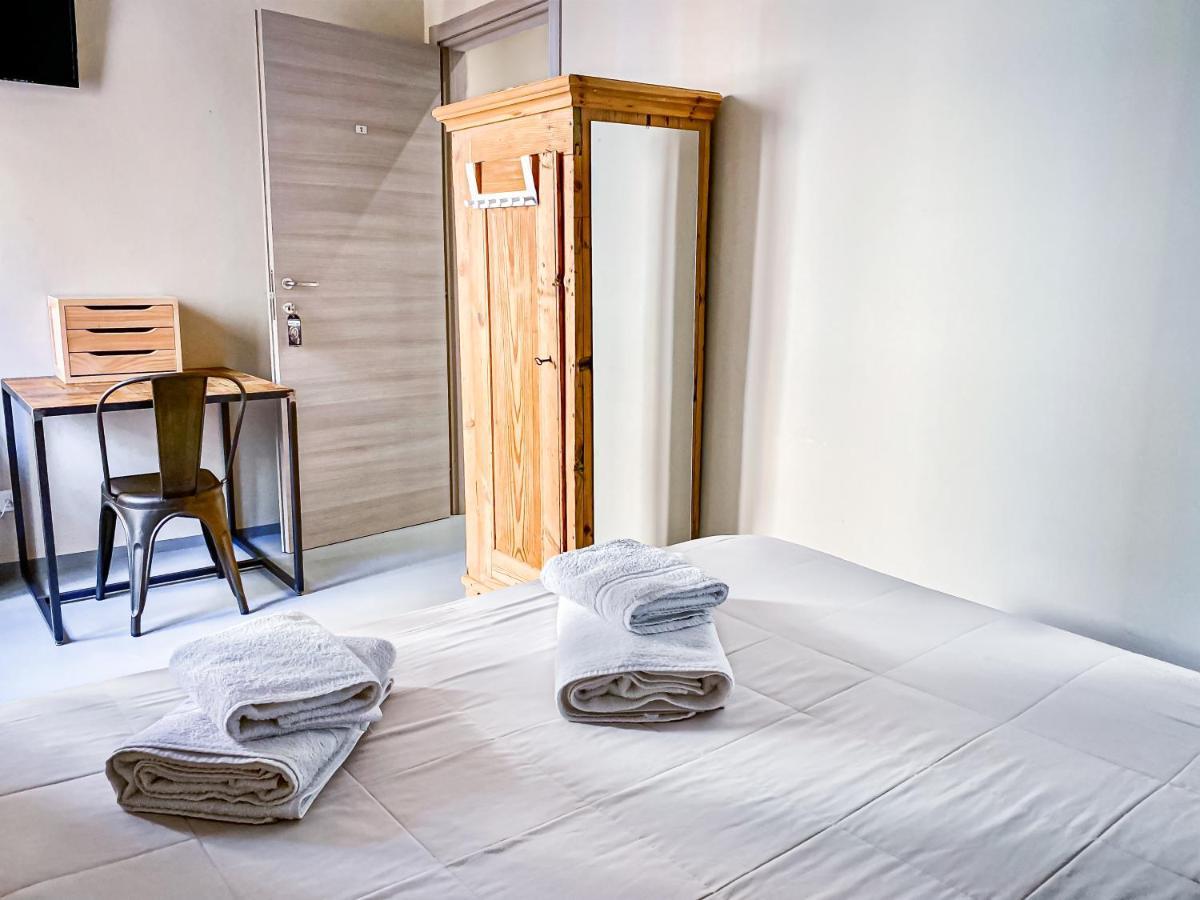 Tra Piazza Erbe E Piazza Bra Raffinata Maison Hotell Verona Eksteriør bilde