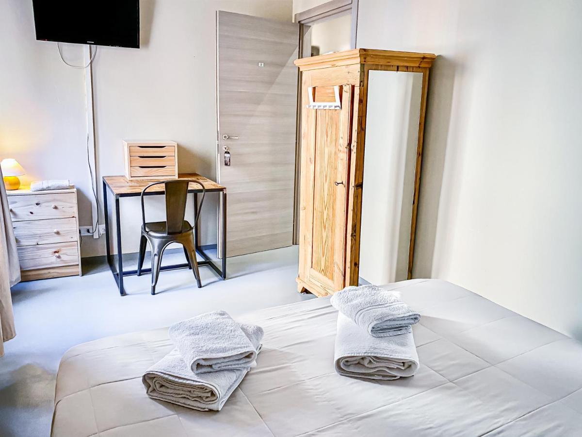 Tra Piazza Erbe E Piazza Bra Raffinata Maison Hotell Verona Eksteriør bilde